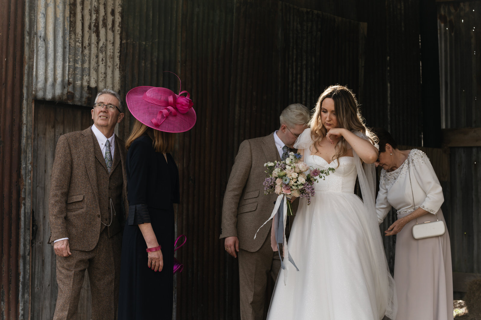 newly married couple in Oxford Bodleian Library Street